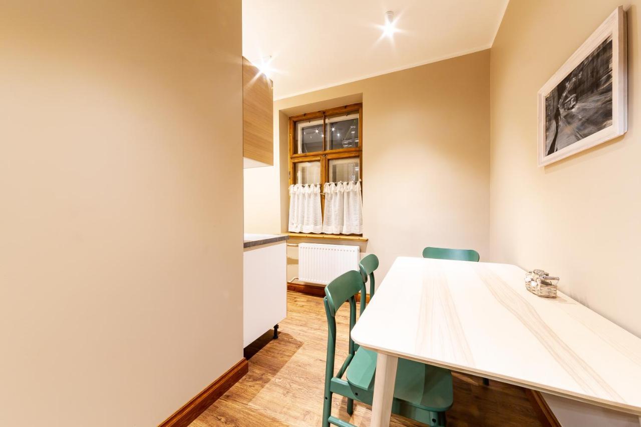 Gourmet Storie'S Ap 68Sqm Renovated Free Parking Lägenhet Riga Exteriör bild