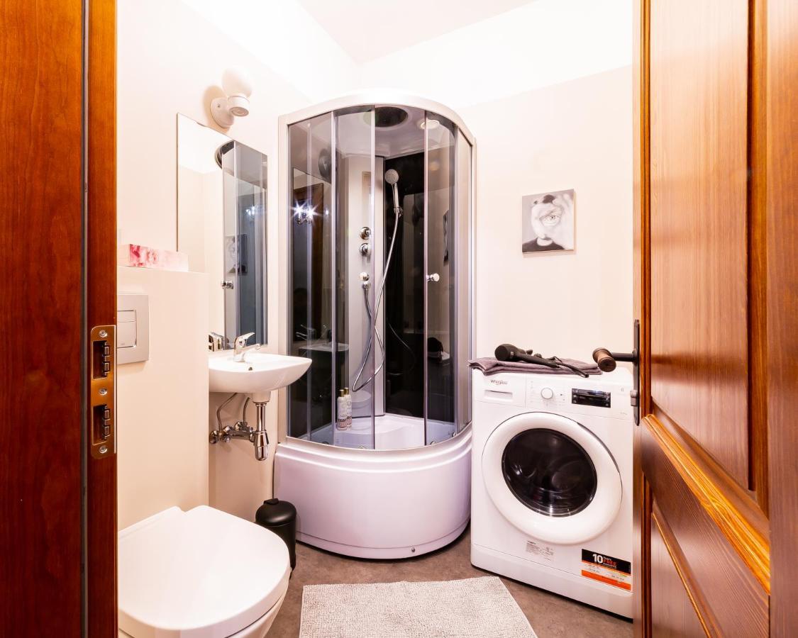Gourmet Storie'S Ap 68Sqm Renovated Free Parking Lägenhet Riga Exteriör bild